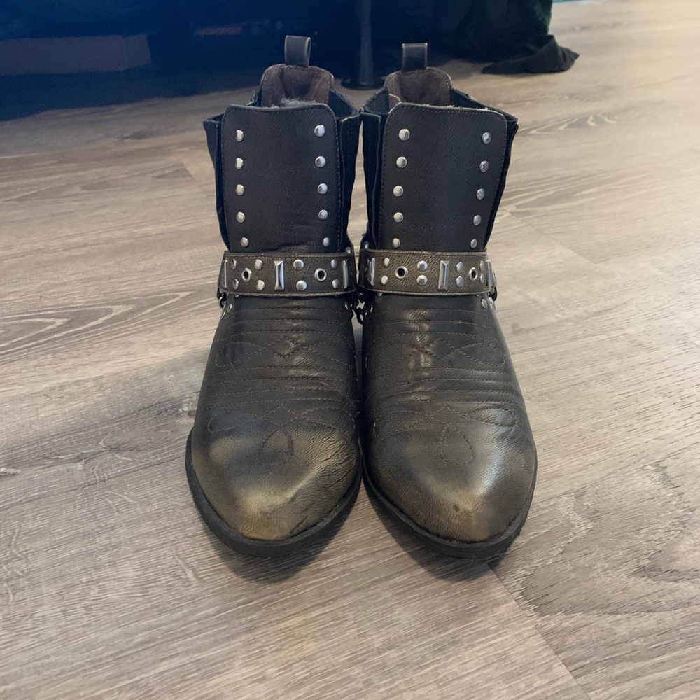 Coconuts by Matisse El Camino boot